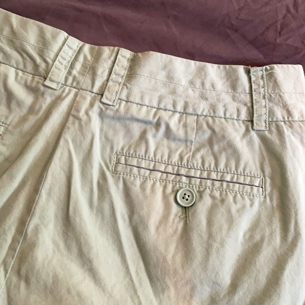 3/$18. 🌼 J. Crew lime green chino shorts size 6 - Picture 4 of 8